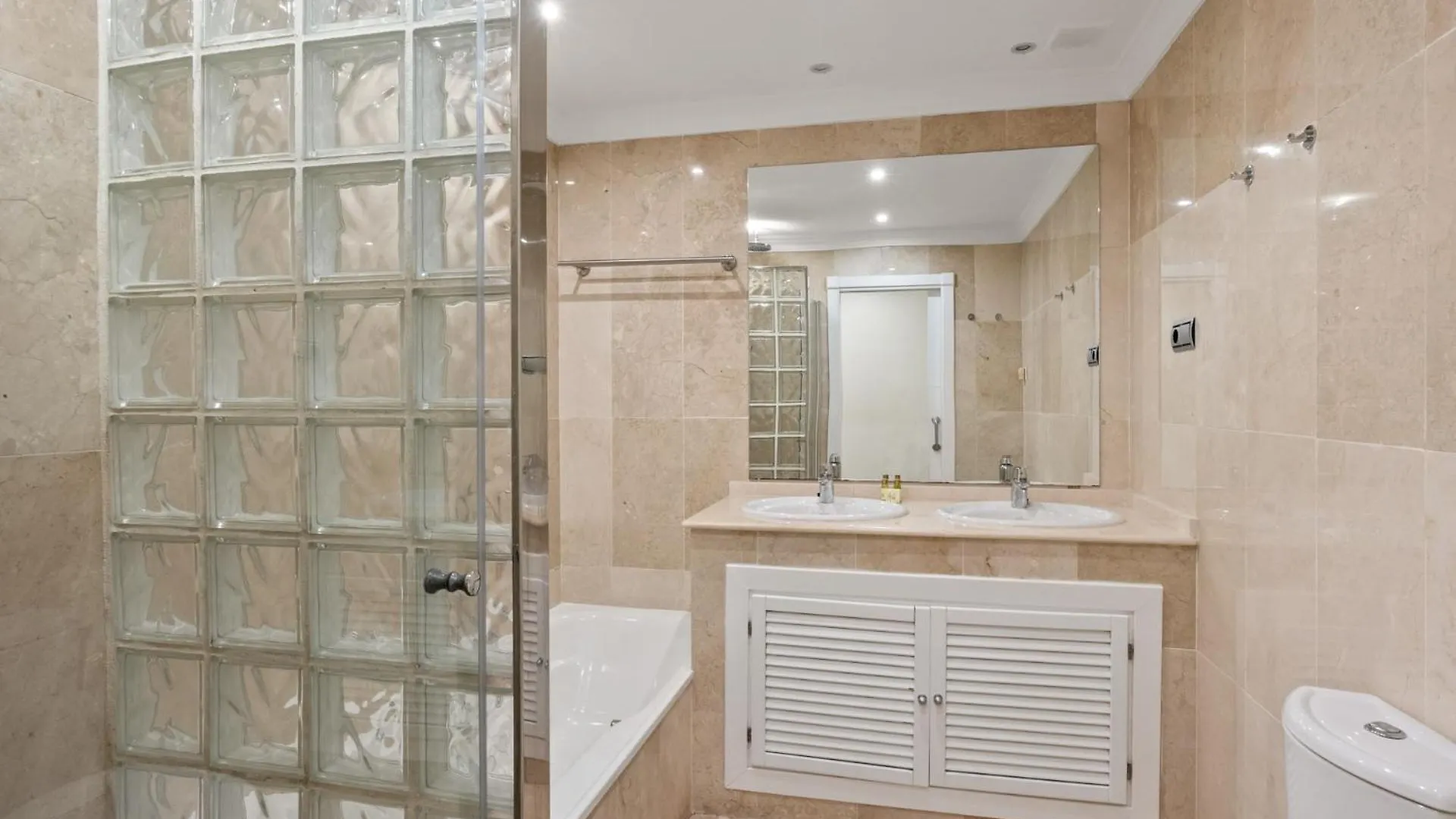 Aloha Smile Apartment Marbella