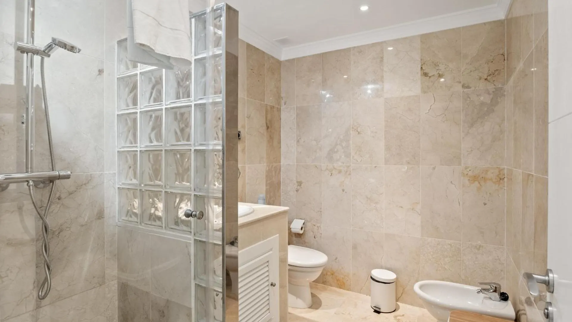 Aloha Smile Apartment Marbella Spain